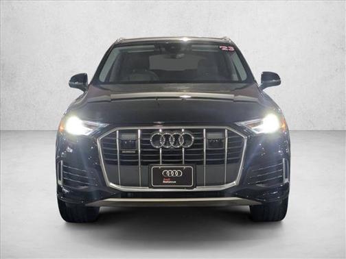 2023 Audi Q7 45 Premium