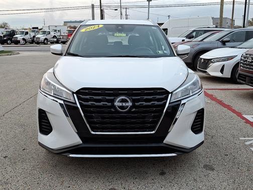 2024 Nissan Kicks SV