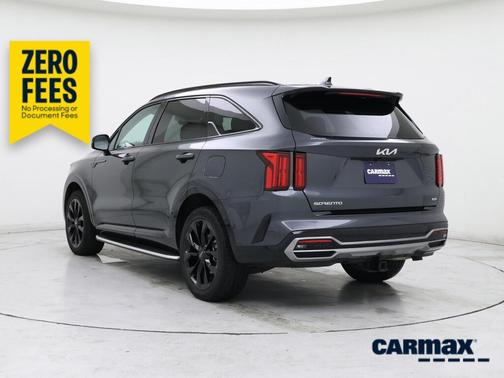 Gray 2023 Kia Sorento SX