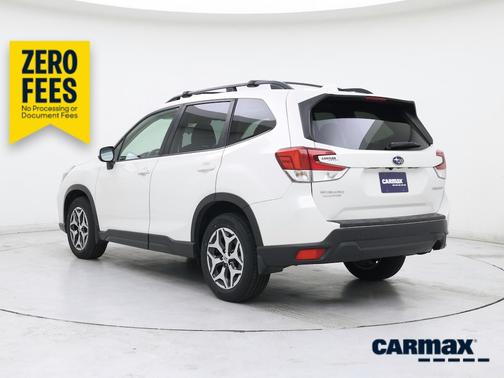 White 2019 Subaru Forester 2.5I Premium