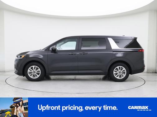 2022 Kia Carnival LX