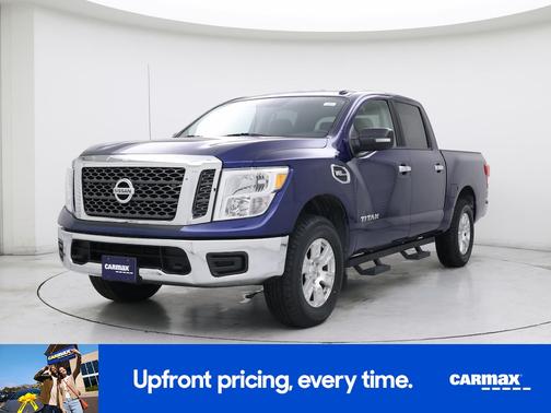 2017 Nissan Titan SV