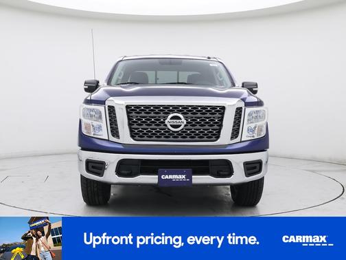 2017 Nissan Titan SV