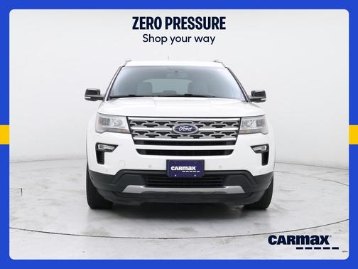 White 2018 Ford Explorer XLT