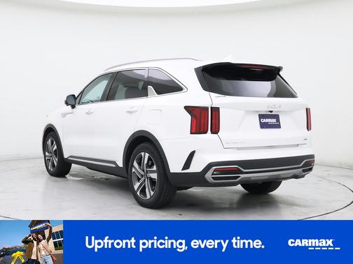 White 2023 Kia Sorento Hybrid SX Prestige