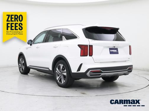 White 2023 Kia Sorento Hybrid SX Prestige