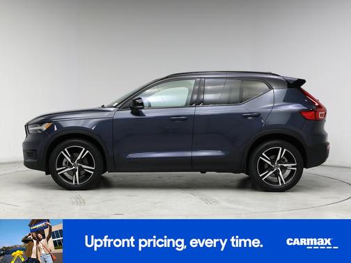 Blue 2022 Volvo XC40 T5 R-Design