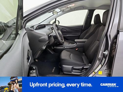 2019 Toyota Prius LE