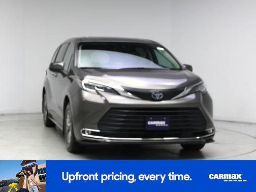 Gray 2022 Toyota Sienna XLE