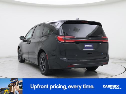 Black 2023 Chrysler Pacifica Hybrid Limited