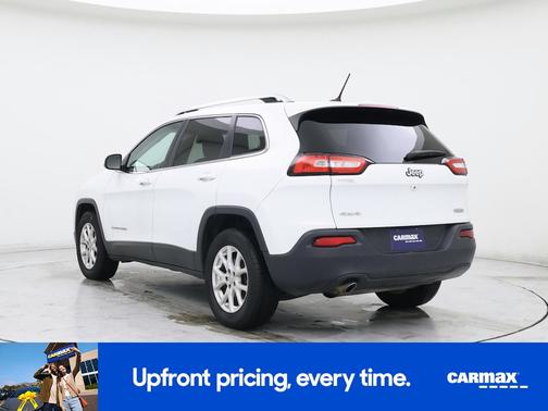 White 2015 Jeep Cherokee Latitude