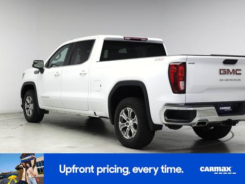 White 2023 GMC Sierra 1500 SLE