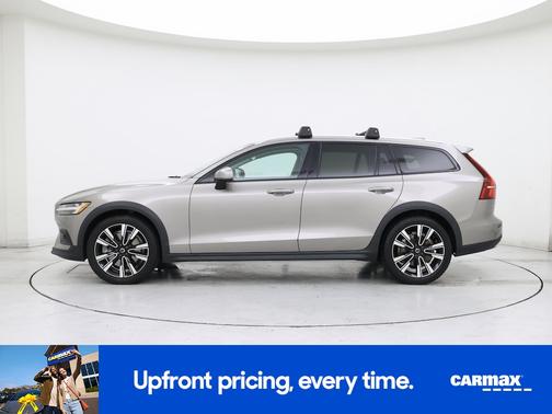 2020 Volvo V60 Cross Country T5