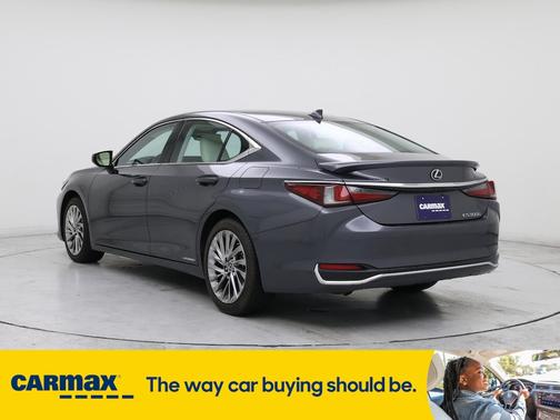 2022 Lexus ES 300h Luxury