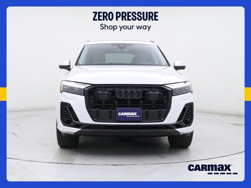 White 2025 Audi Q7 Premium Plus