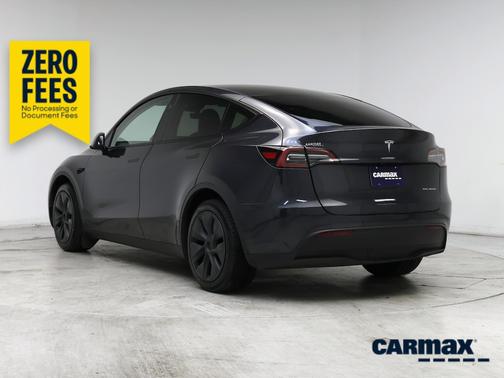Gray 2024 Tesla Model Y Long Range