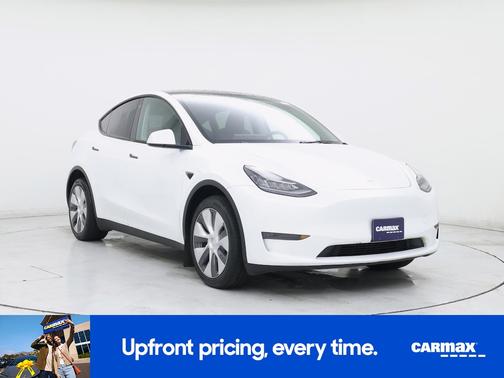 White 2023 Tesla Model Y
