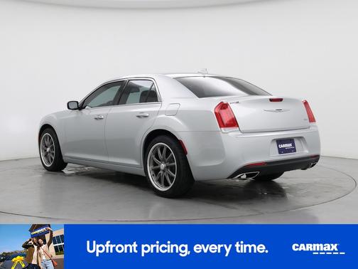 2019 Chrysler 300 Touring