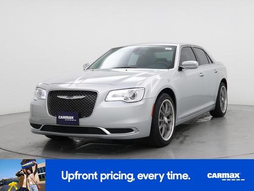 2019 Chrysler 300 Touring