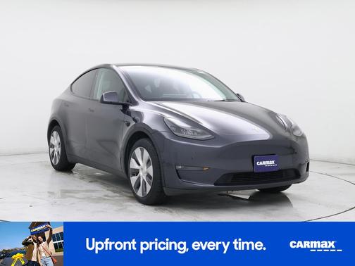 Gray 2024 Tesla Model Y Long Range