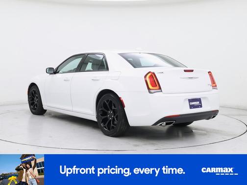 2019 Chrysler 300 S