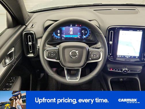 2024 Volvo XC40 B5 Core Bright Theme