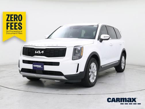 White 2022 Kia Telluride LX