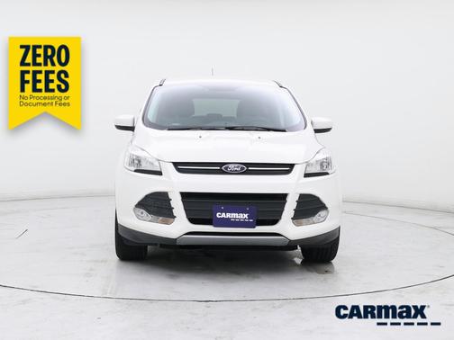 White 2016 Ford Escape SE