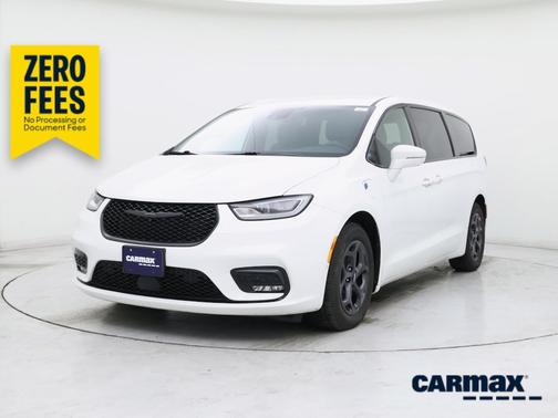 White 2022 Chrysler Pacifica Hybrid Touring L