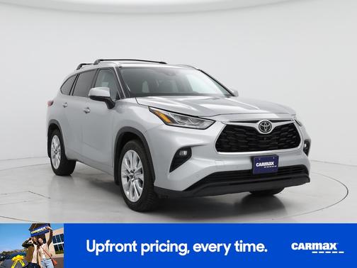 Gray 2021 Toyota Highlander Limited