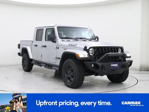 Silver 2023 Jeep Gladiator Willy's
