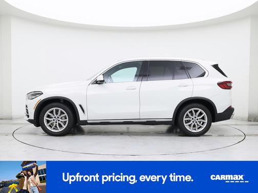 White 2023 BMW X5 xDrive40i