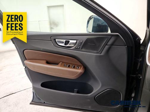 Blue 2020 Volvo XC60 T5 Inscription