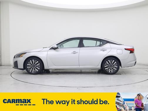 2023 Nissan Altima SV