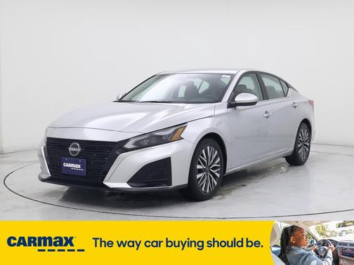 2023 Nissan Altima SV
