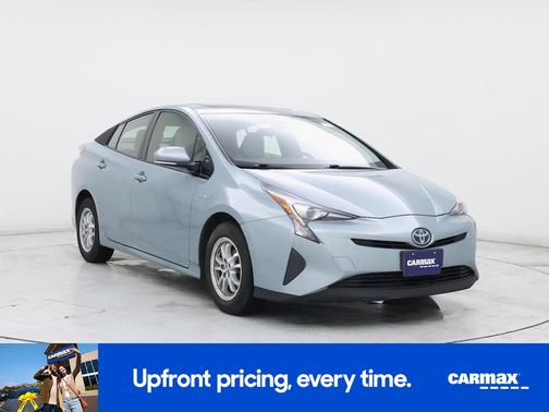 Green 2016 Toyota Prius Three