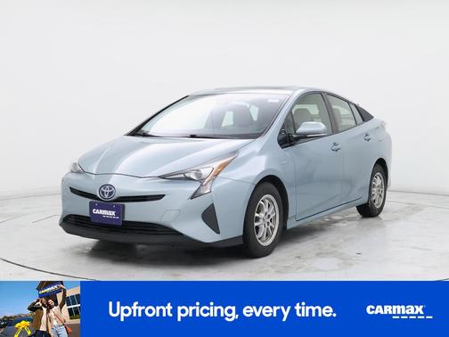 Green 2016 Toyota Prius Three
