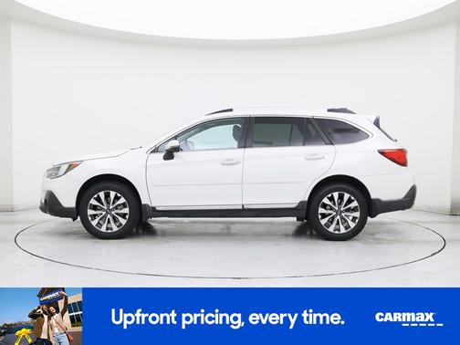 White 2018 Subaru Outback 3.6R Touring