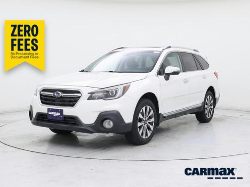 White 2018 Subaru Outback 3.6R Touring