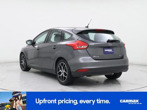 Gray 2017 Ford Focus SEL