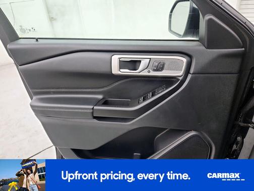 Black 2020 Ford Explorer Limited