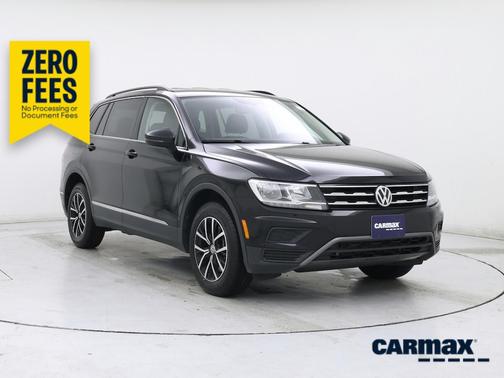 Black 2021 Volkswagen Tiguan SE