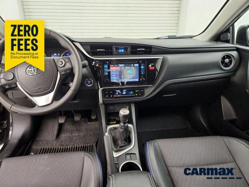 Black 2018 Toyota Corolla SE