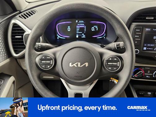 Gray 2025 Kia Soul LX
