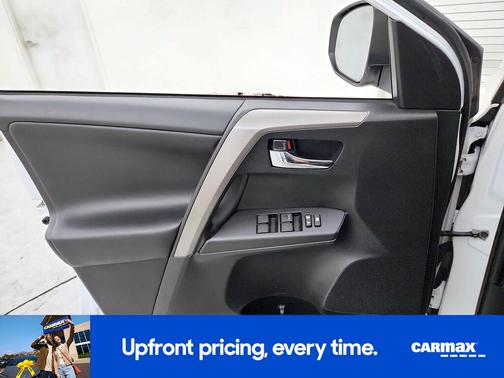 White 2018 Toyota RAV4 XLE