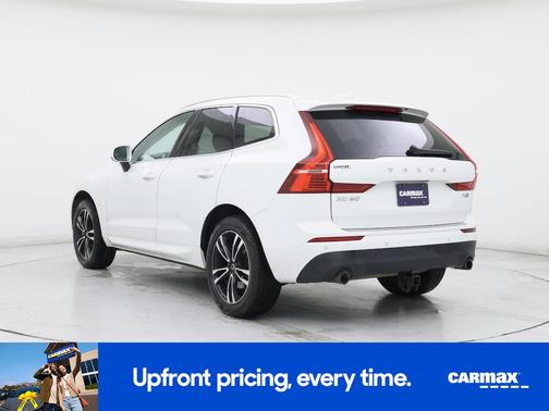 White 2020 Volvo XC60 T6 Momentum