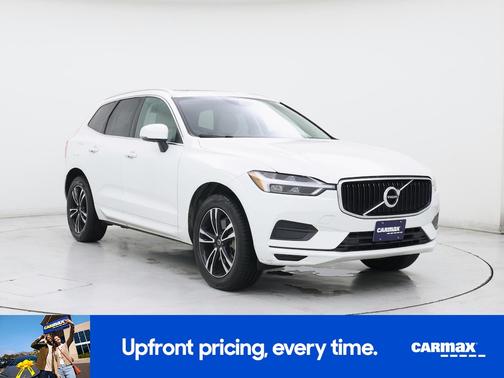 White 2020 Volvo XC60 T6 Momentum