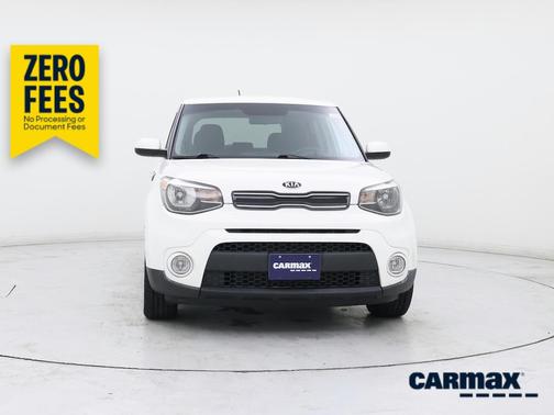 White 2018 Kia Soul +
