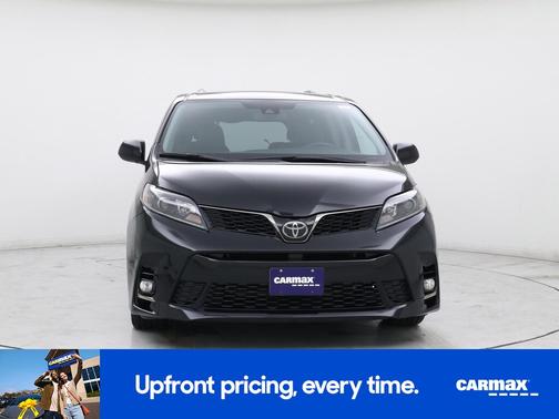 2020 Toyota Sienna SE