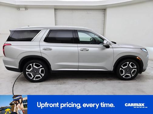 Gray 2023 Hyundai PALISADE Limited